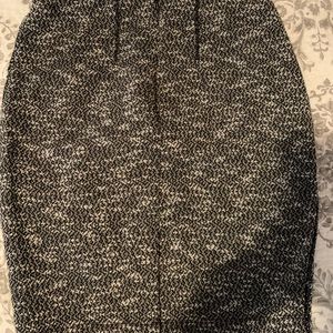 Ann Taylor size 4 skirt.